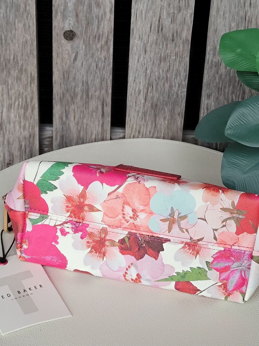 Ted Baker Half Moon Textured Pressed Flowers Print Pink Multi Cosmetic Case - Picture 4 of 11